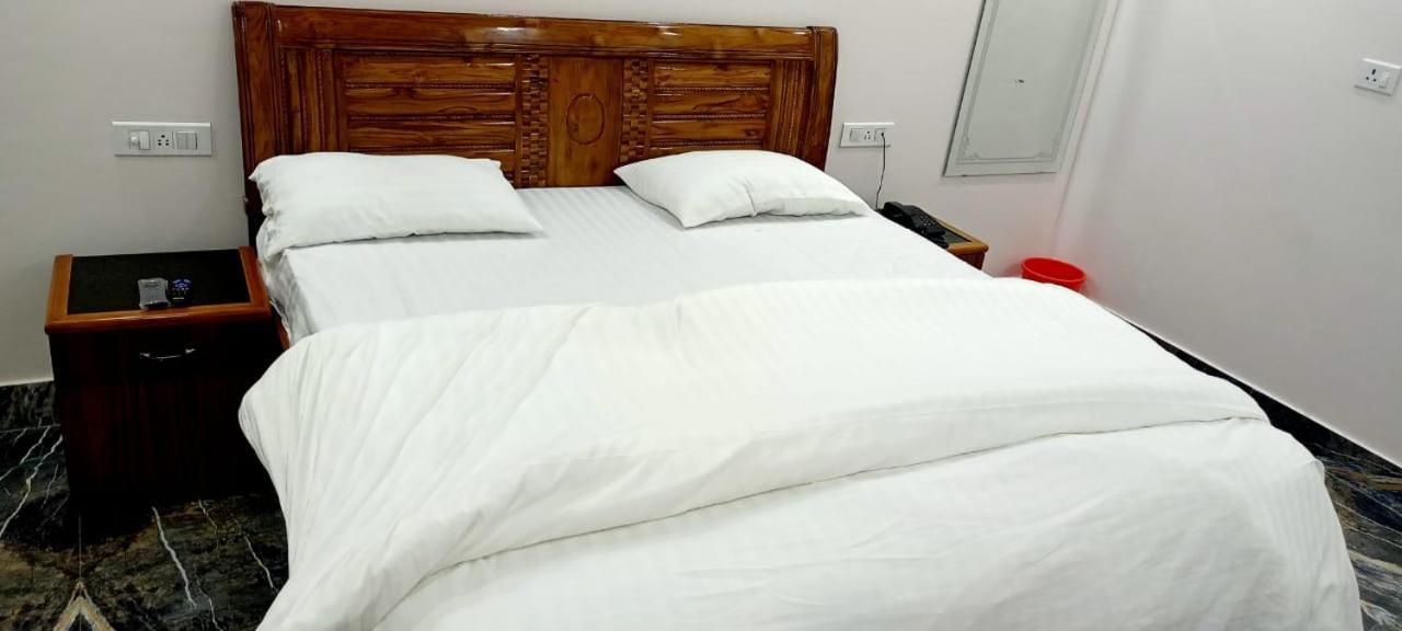 הרידוואר Hotel The Ganga Castle מראה חיצוני תמונה