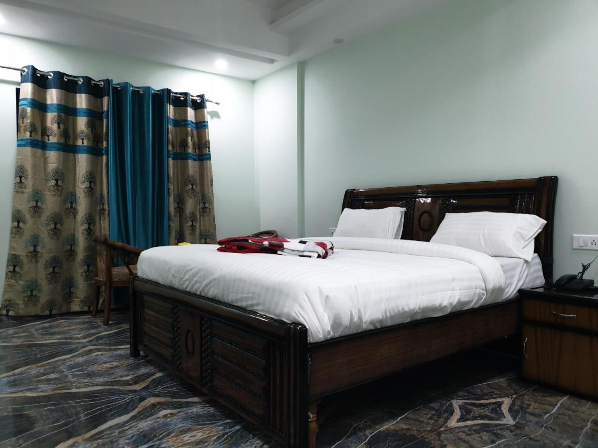 הרידוואר Hotel The Ganga Castle מראה חיצוני תמונה